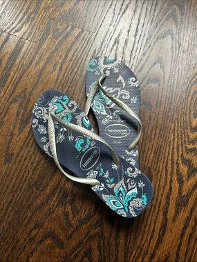 Havaianas Navy and Teal Paisley Flip Flops